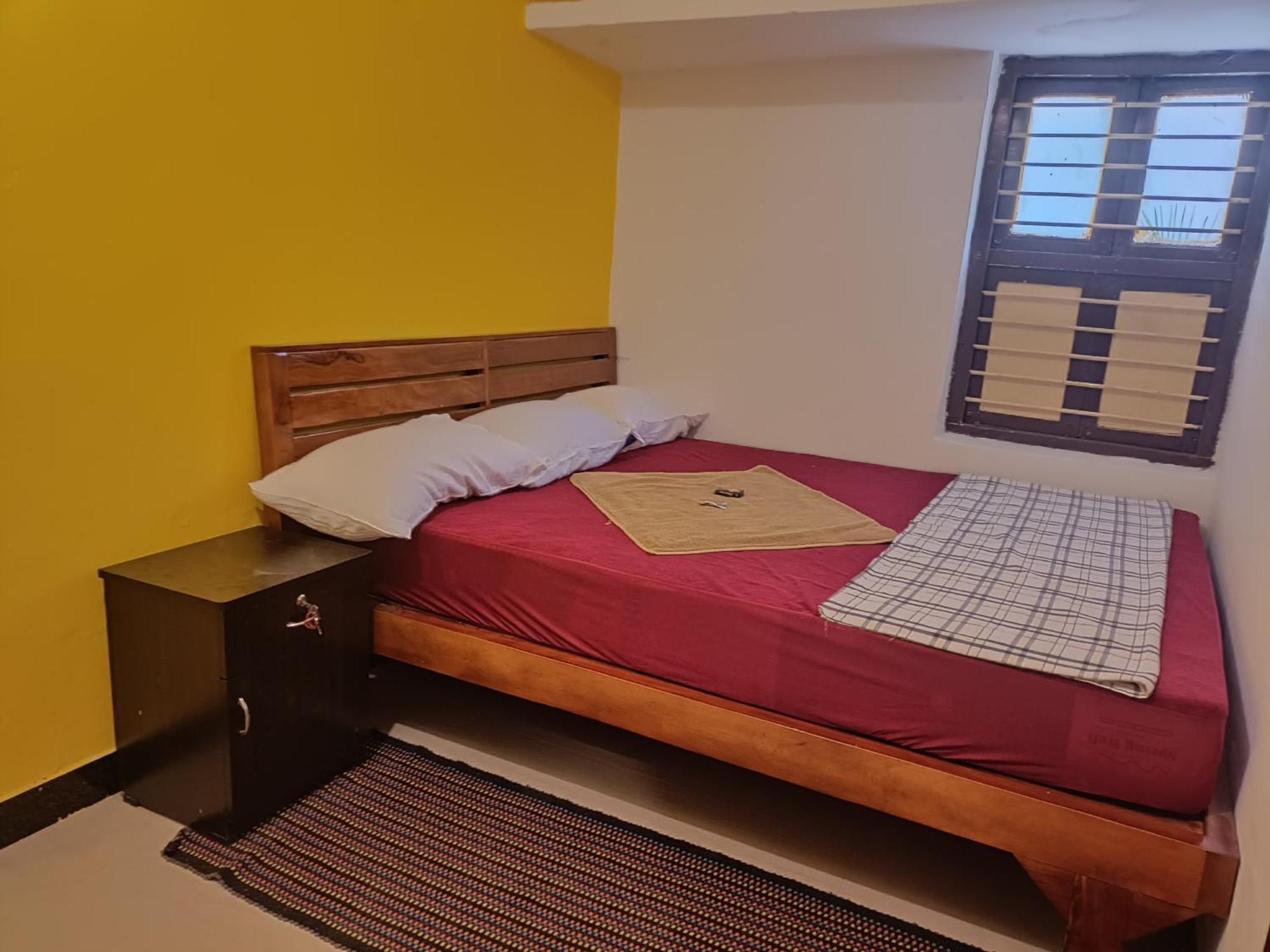 Nks Homestay 蓬蒂切里 外观 照片